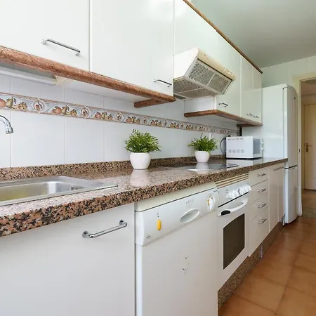 Malagasuite Bajondillo Pool Apartment