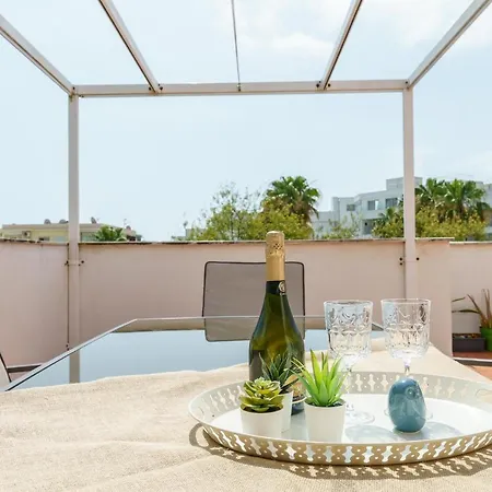 Malagasuite Bajondillo Pool Apartamento *